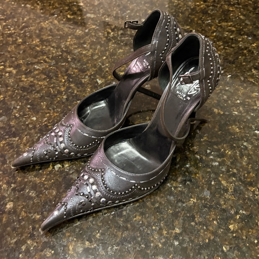 Women's Pointed Toe Embellished Leather Heels - Black